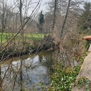 https://les-berges-du-job.midi-pyreneeshotels.com